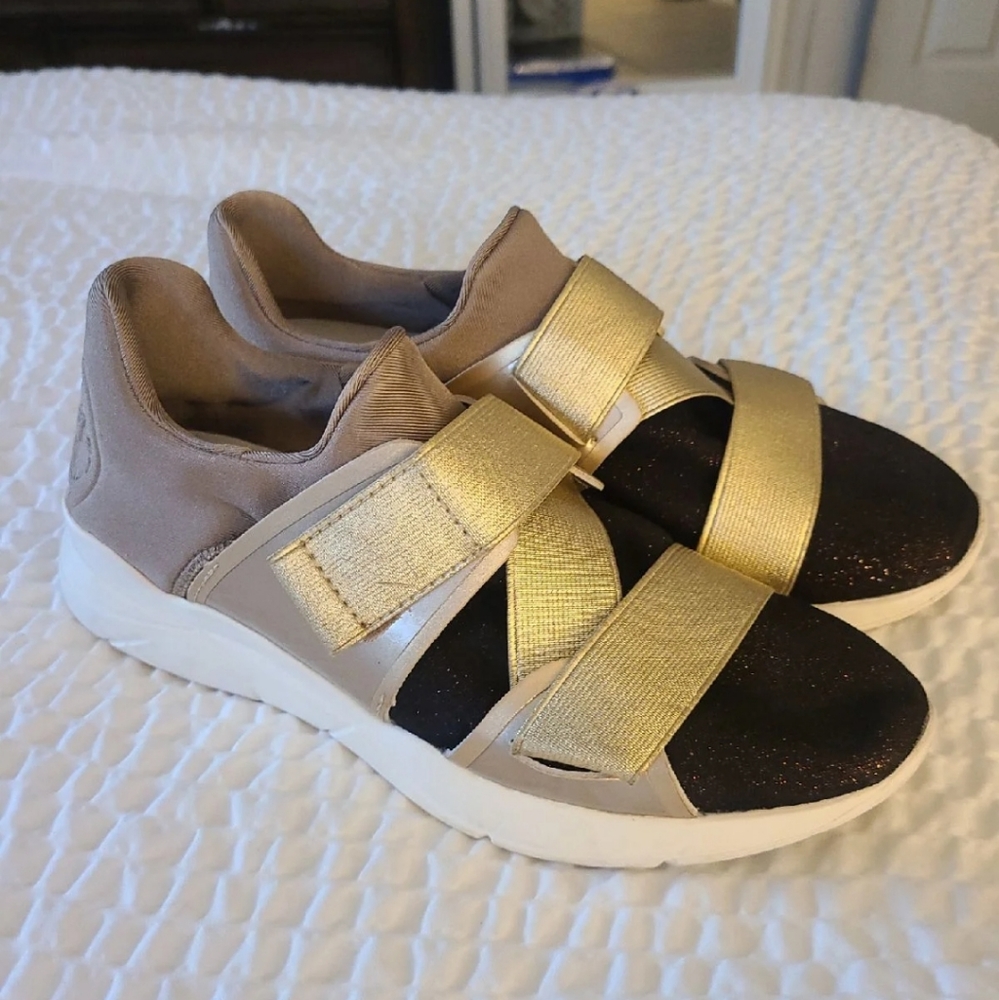 Guess shoes